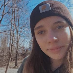 Meet your Posher, Madelyn